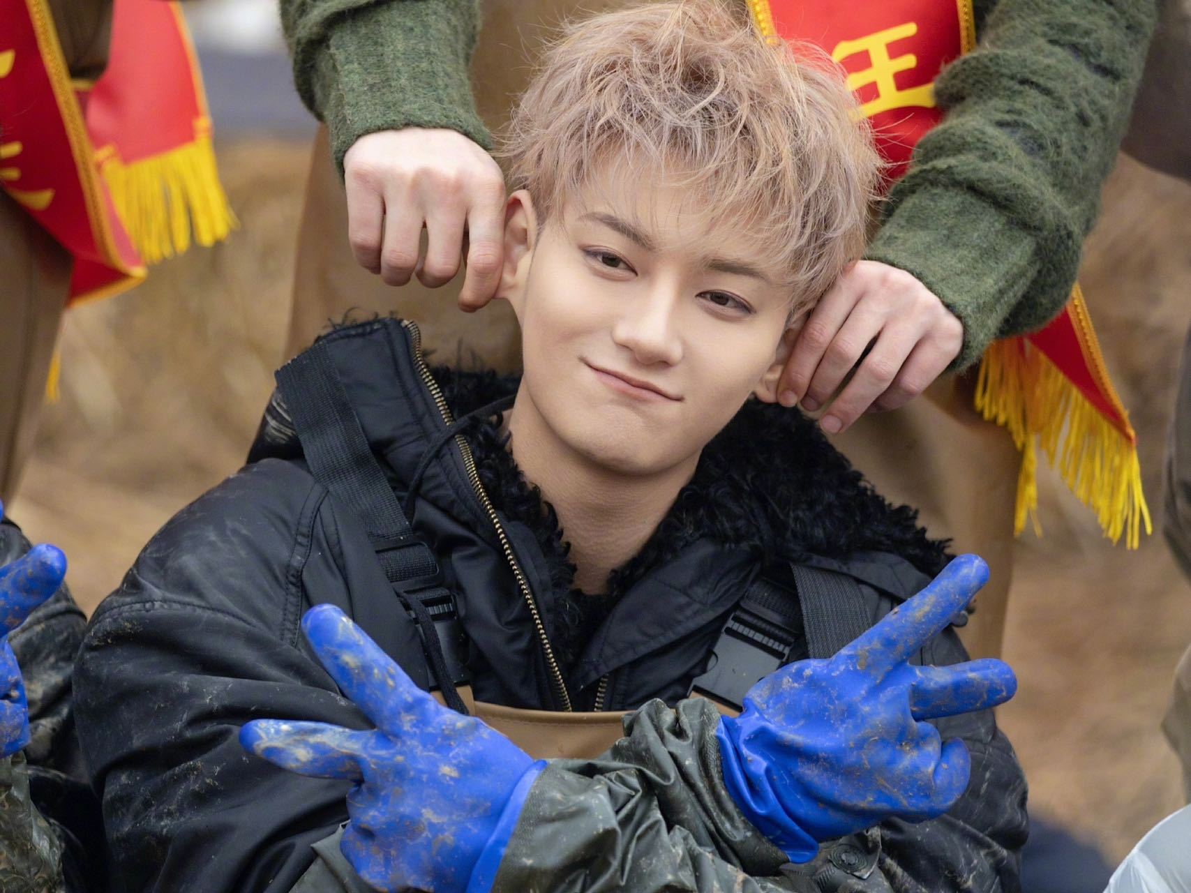 黄子韬宇闪收官发文黄子韬宇宙闪烁请注意收官文收官之际，黄子韬发文致谢，珍惜与爆闪