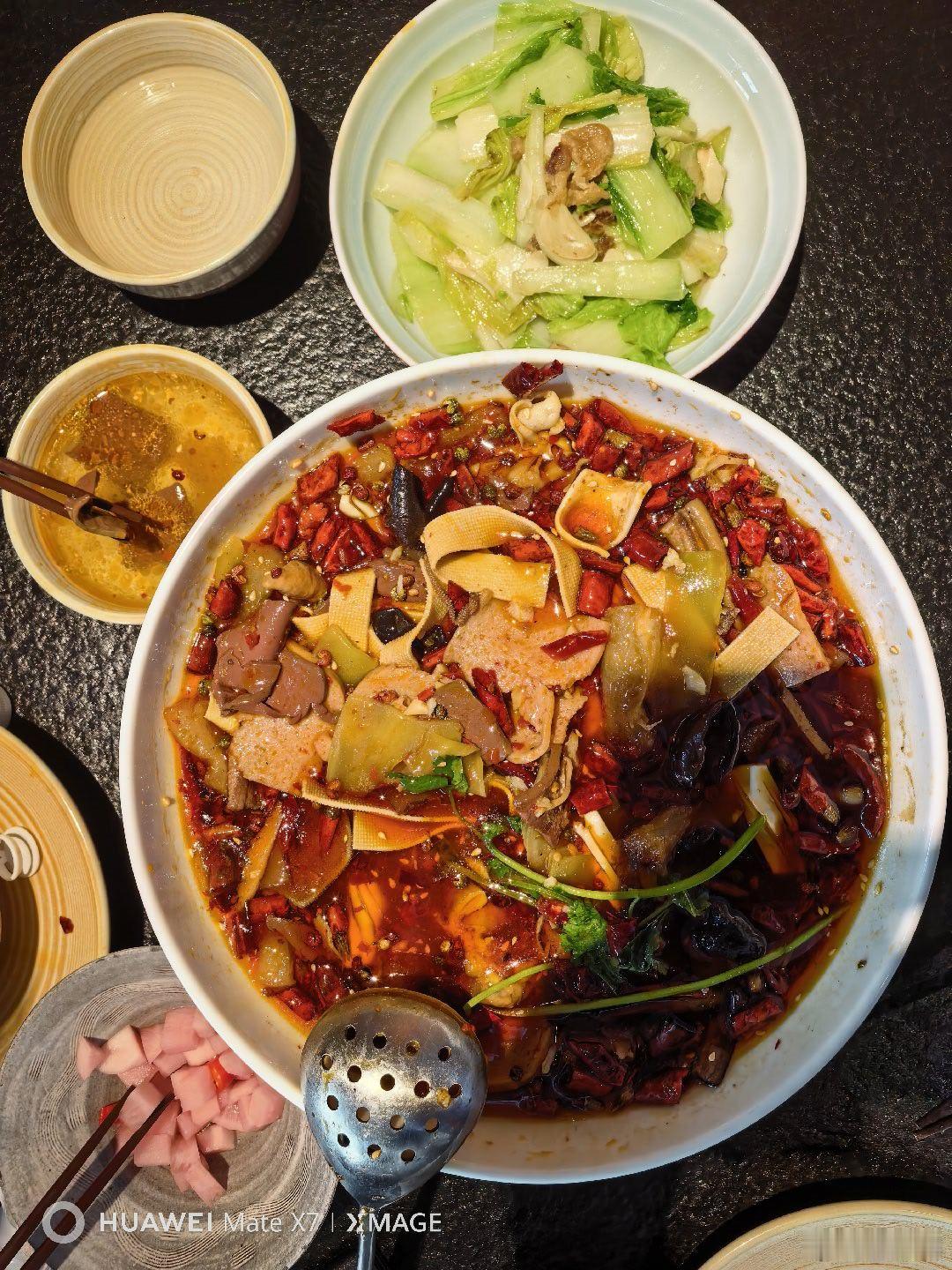 有鳝鱼段的毛血旺，才是真的毛血旺！厦门厦门美食毛血旺厦门·辣野·川小馆