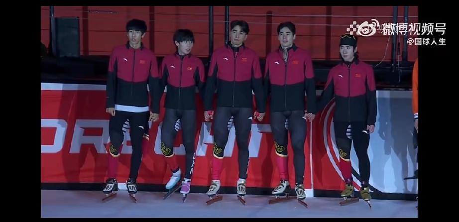 本赛季，中国短道速滑队参加四站世巡赛，夺得一枚金牌!在第一站加拿大蒙特利尔站，
