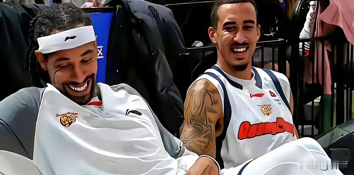 东莞男篮取得新赛季的开门红，一战暴露了4个无可争议的事实：1.朱芳雨在夏天