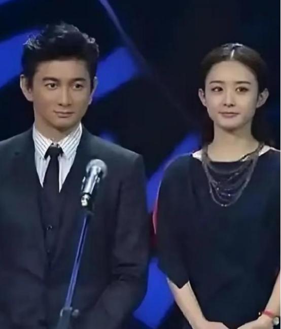 2012年，吴奇隆弄了家影视公司，找赵丽颖说：“你投十万块，我给你1%的股份。”