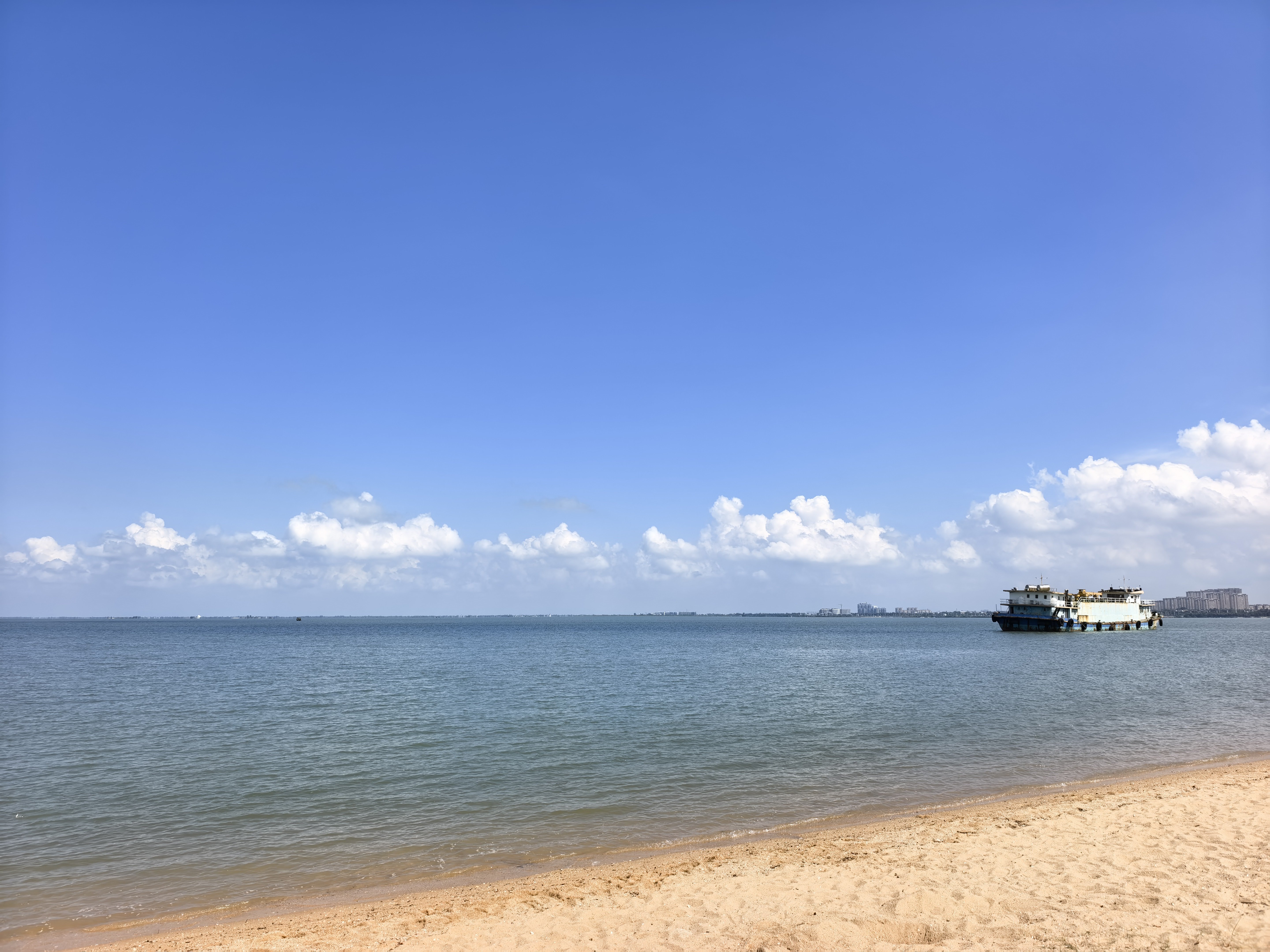 重庆自驾北海，奔赴海边日落国庆假期开着我的深蓝S07，从重庆一路开到北海，亲眼见到海边落日，这趟长途