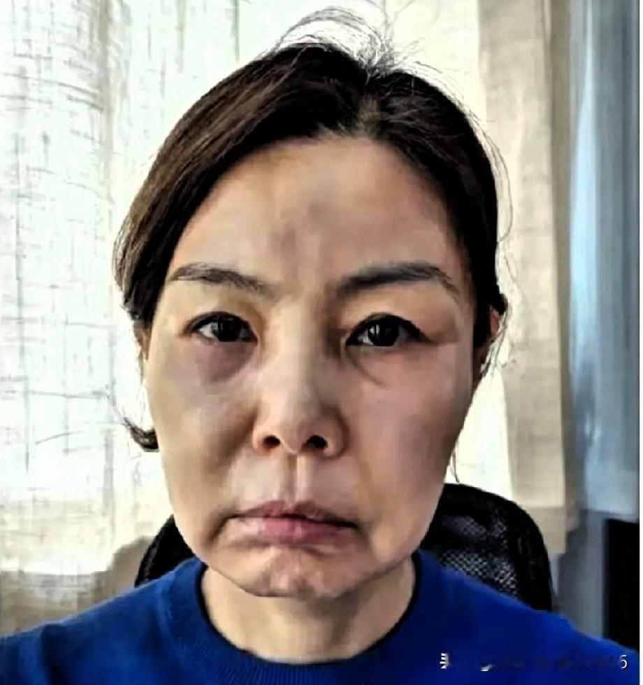 单位那个47岁的姐，真是让人看不懂。月薪六千，硬是抠出八十万存款。平时穿十年