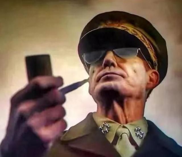 1962年，年过八旬的麦克阿瑟突然听到了一个让人震惊的消息：印度跟中国开战了，得