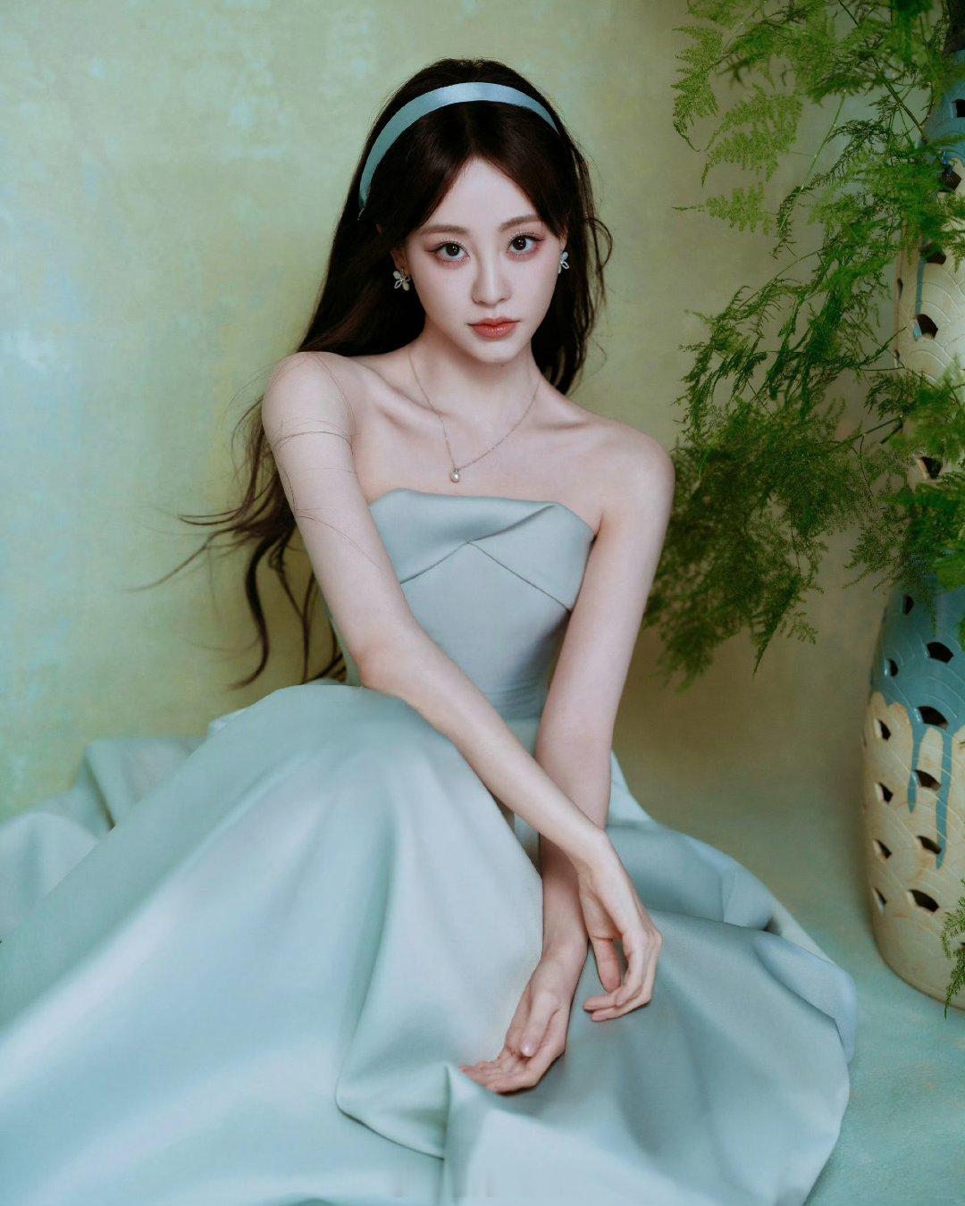 祝绪丹薄荷公主好美啊啊啊