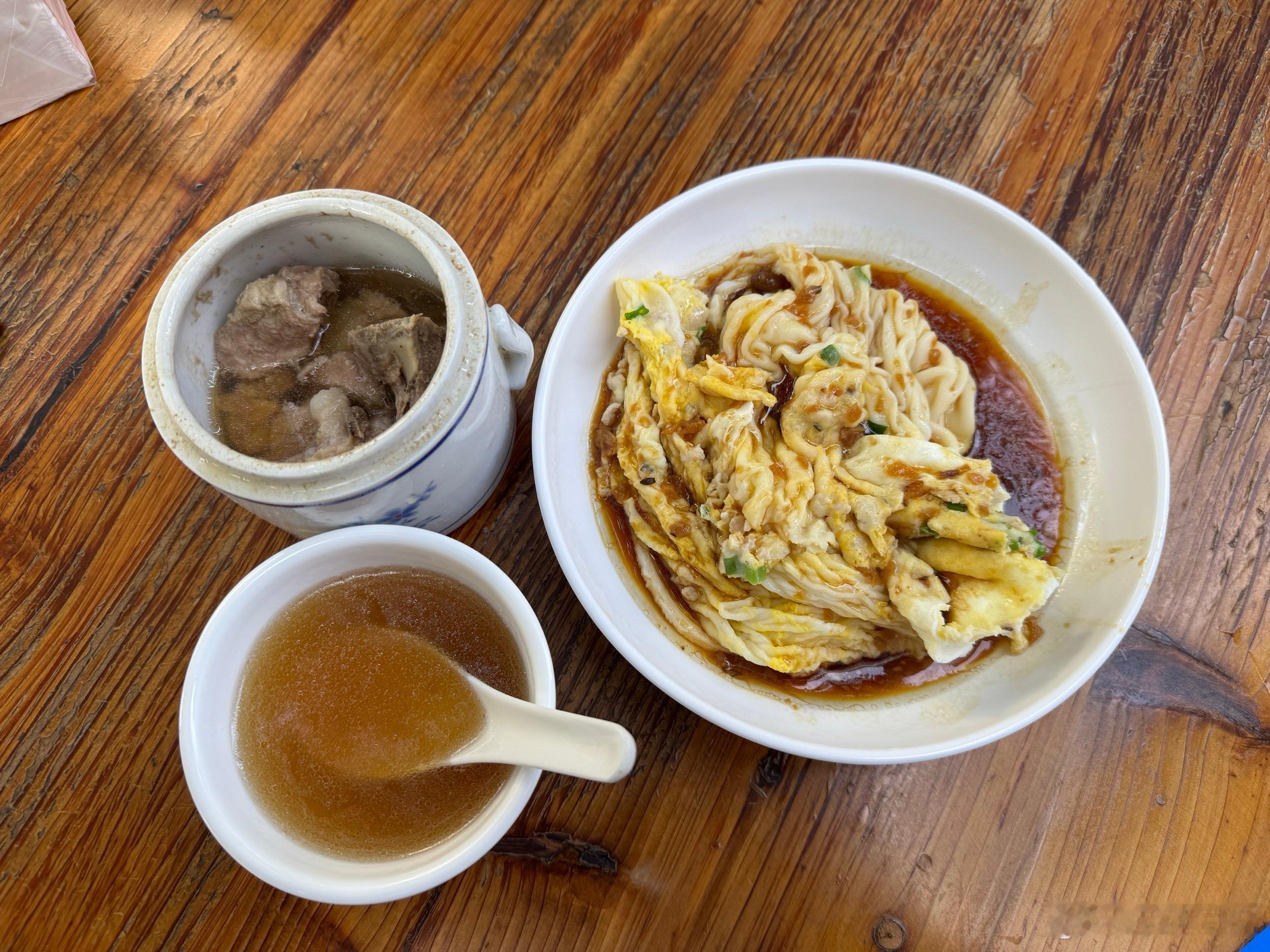 坚持了半年16+8的我，在回惠州后还是忍不住来吃一套惠州市早餐