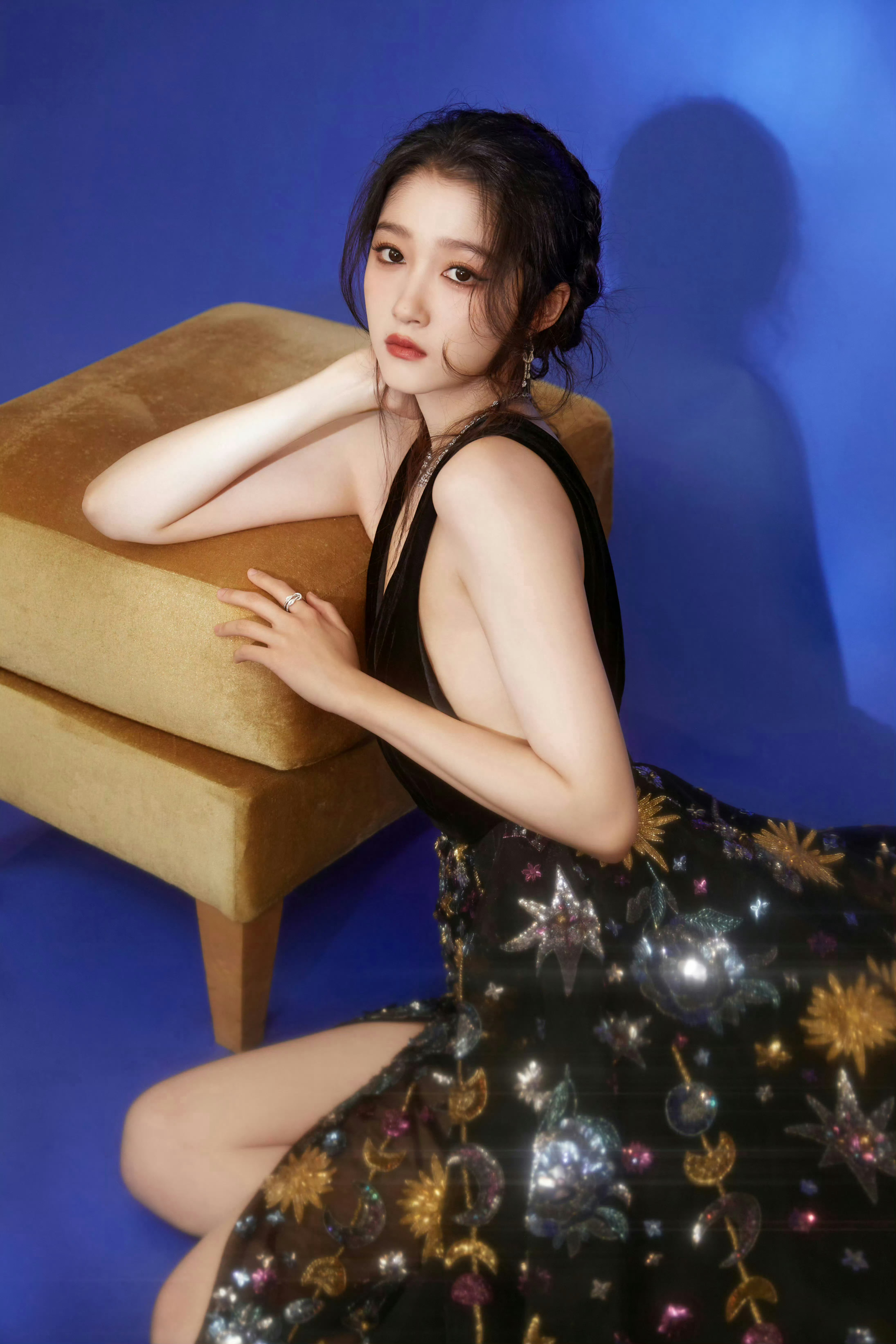 关晓彤#闫妮关晓彤转圈让C位#​