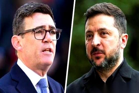 英国新首相伯纳姆上任第一周，没在唐宁街算那本烂账，反而跑到朴茨茅斯航母基地，把一