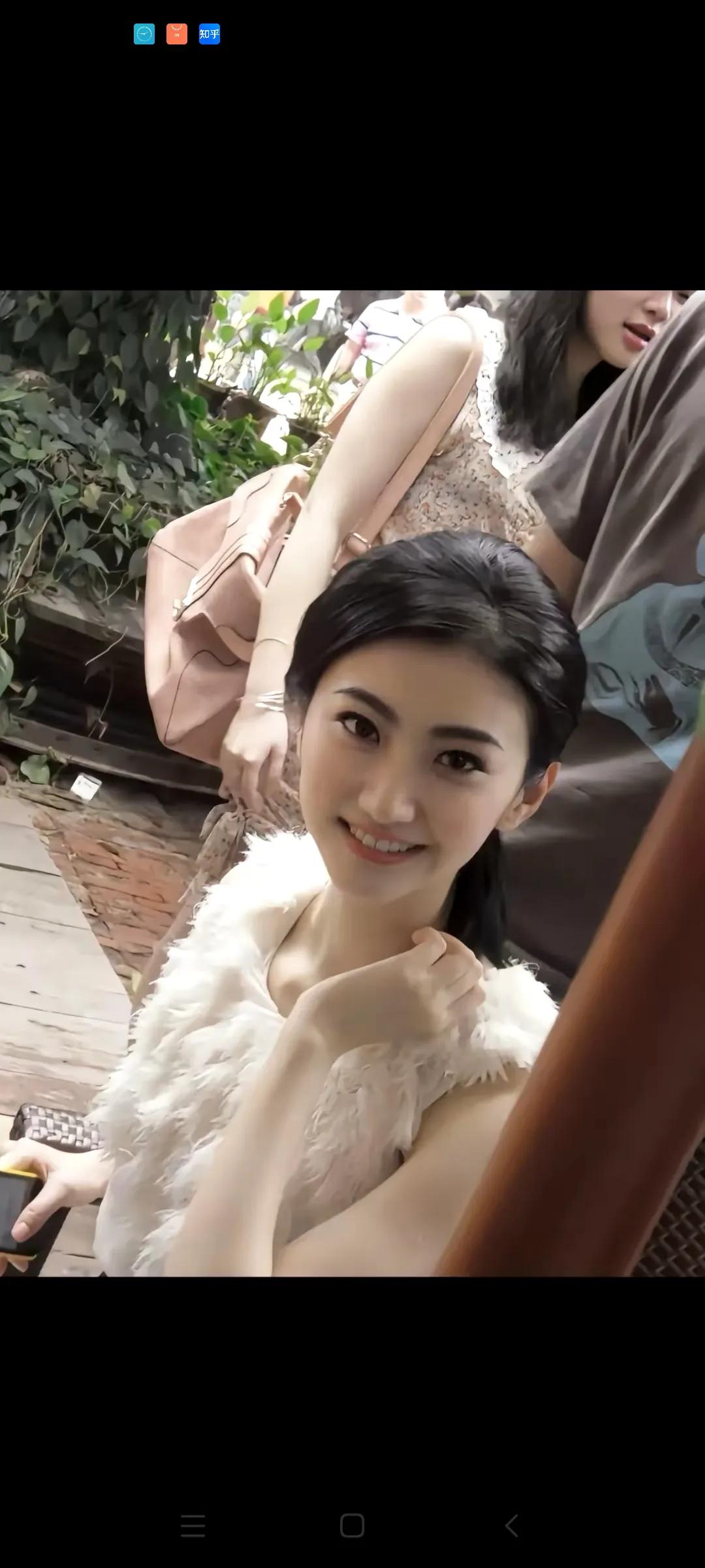 景甜万万没想到，终结她爱情的不是3000万，也不是一个爱慕她十多年的男人，而