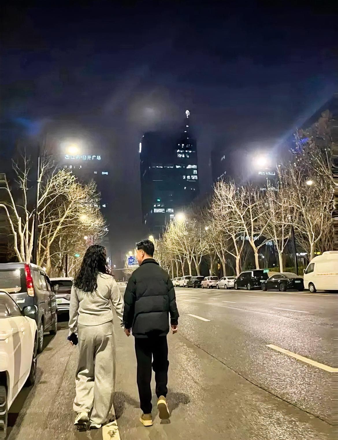 你还会再婚吗？我知道，很多女人离婚后，最怕别人问这个问题。嘴上说"不再婚了，
