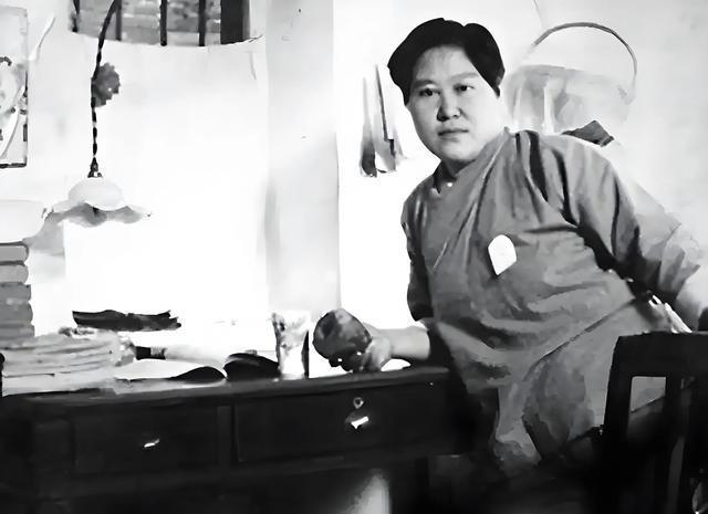 1935年11月13日,一女子走到孙传芳背后,朝着孙传芳后脑勺便是一枪,孙传芳立