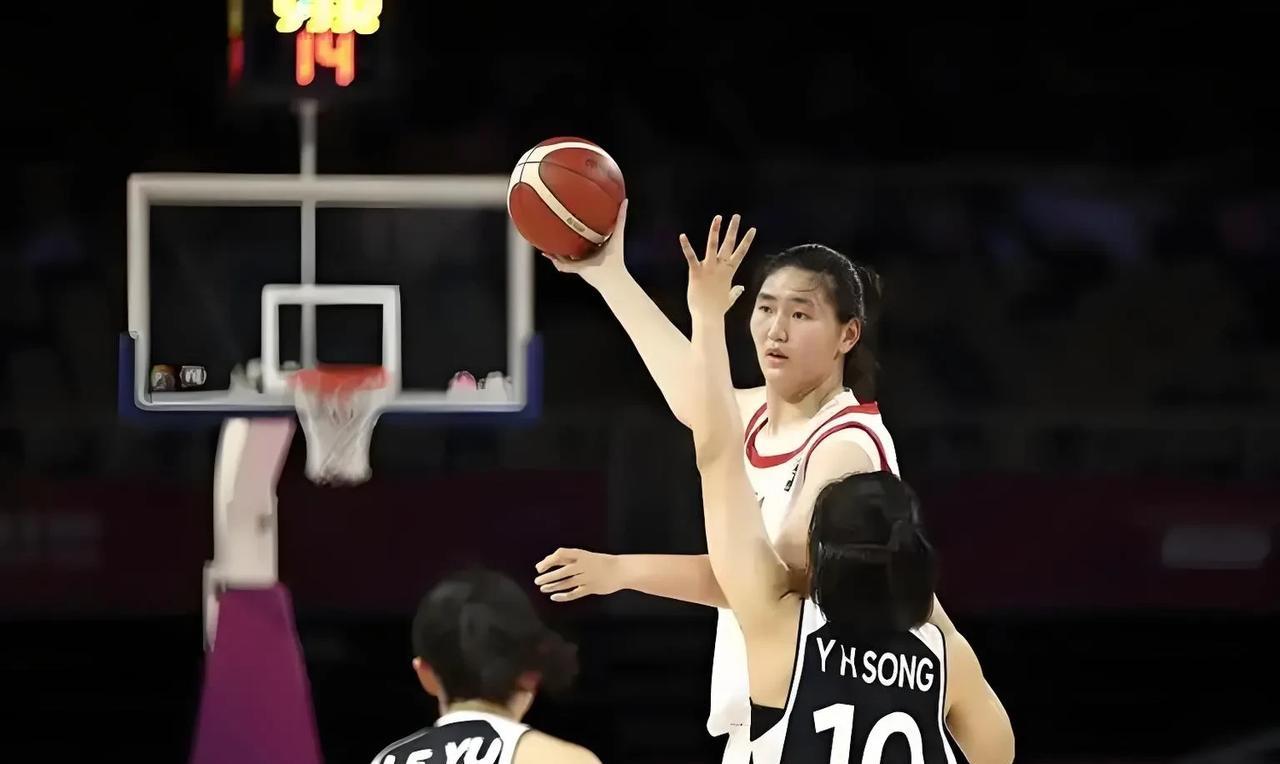 中澳对抗赛张子宇能高人一筹吗北京时间7月6日晚，2025年海口杯中国女篮将与澳
