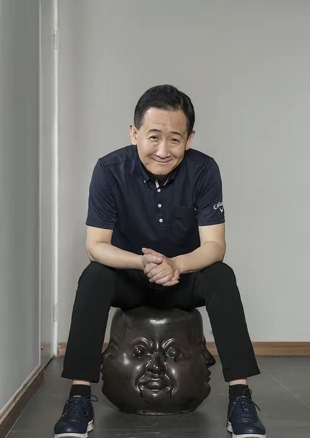 演员梁天和妻子孙凤英，辛苦培养儿子18年，2010年儿子以600多分考上北大英语