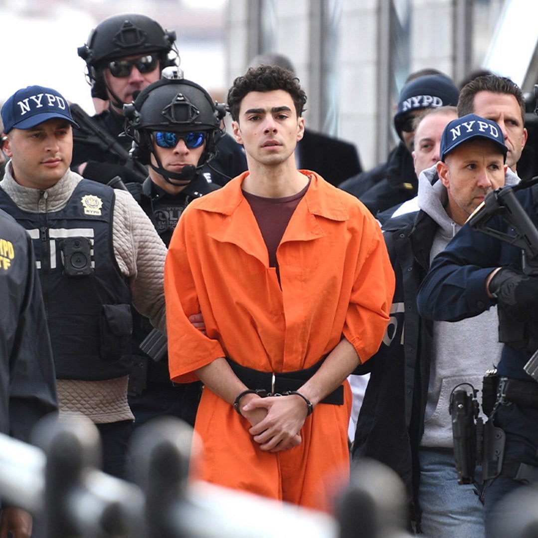 据报道，在一封经TMZ核实的信件中，路易吉·曼吉奥内透露自己在狱中一直在听霉霉T