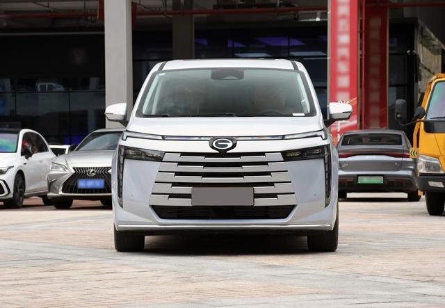 限时一口价20.98万元, 广汽传祺E8 PHEV PRO+上市! 产品力如何?