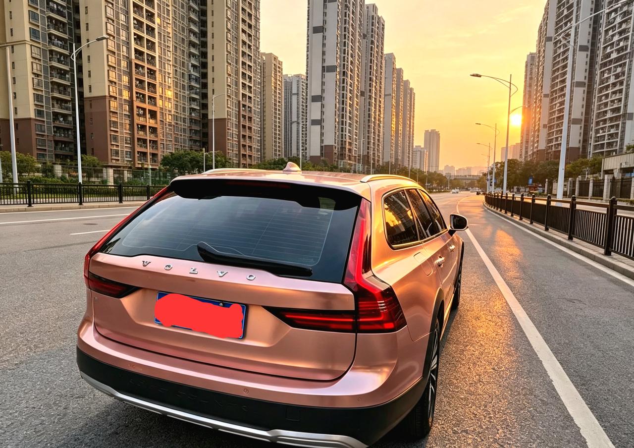 这是沃尔沃v90crosscountry的整体设计，这台车非常特别，特别就在于