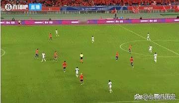 年初上海海港花143万欧元从青岛西海岸买下杨希时，大家本以为这只是为未来做准备。