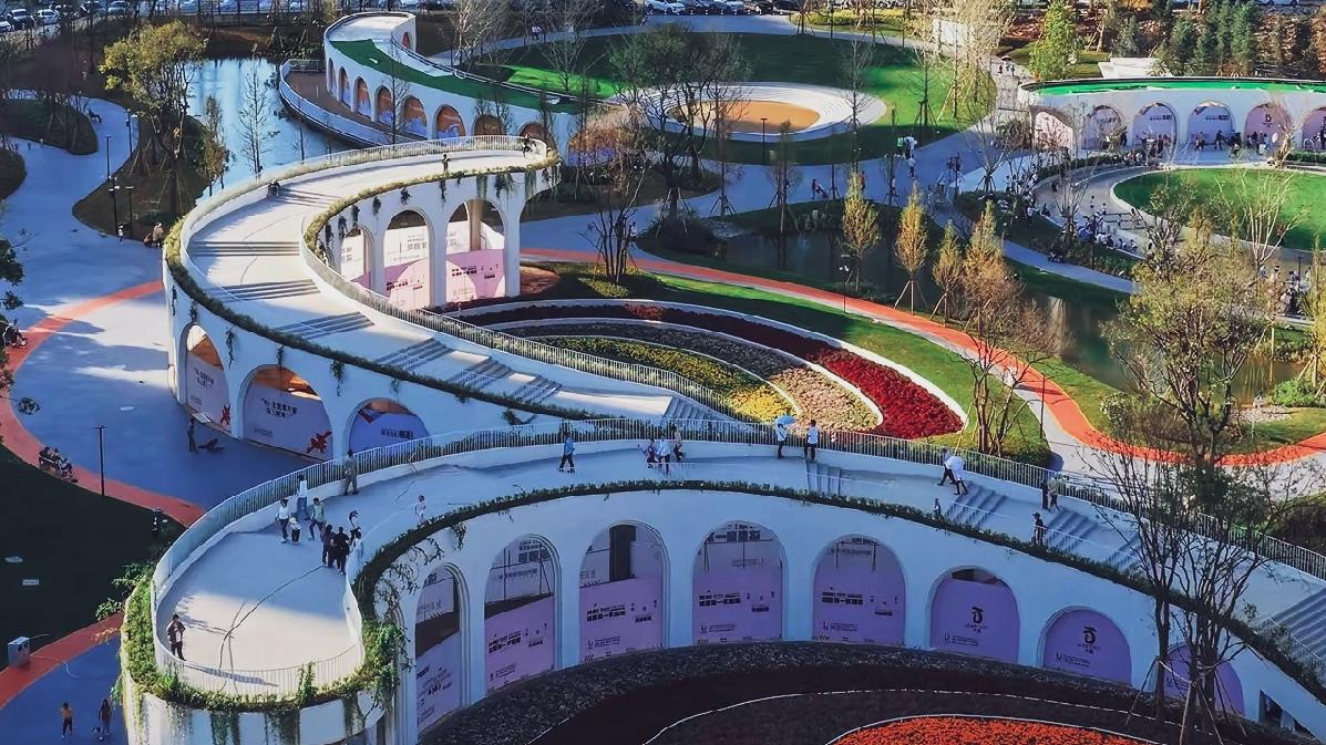 🔥昆明巫家坝新晋顶流！官渡区壹号城市公园，这片城市绿洲火出圈！粉沙池遛娃解放双