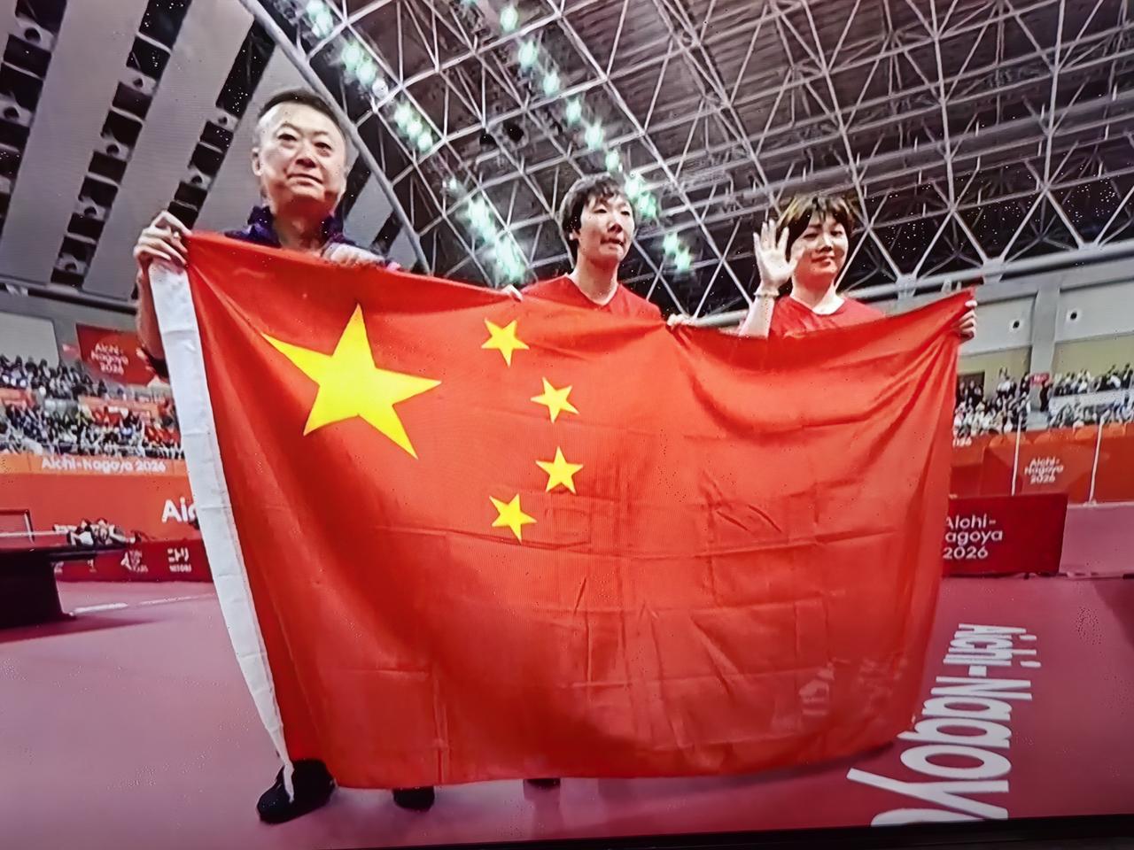 不敢想象！双曼组合一上来就火力全开，11：0速胜首局，张本美和/早田希娜直接
