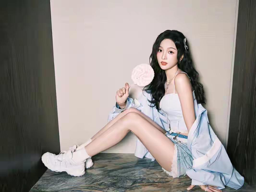 吴宣仪天南地北大拜年