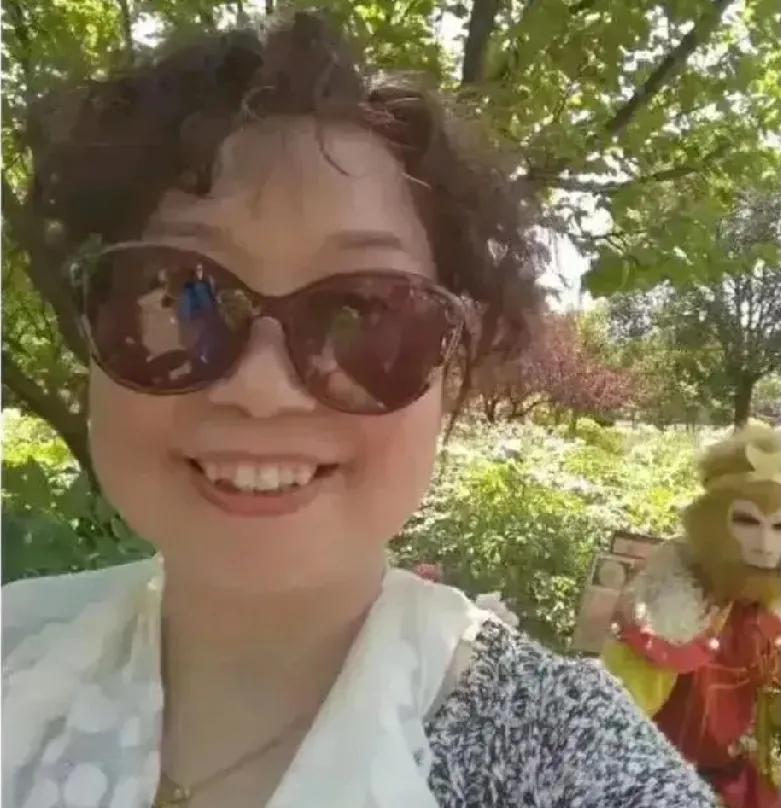 想证明是小姨子，老杜有这个本事。想证明不是小姨子，老杜也有这个本事。感觉只要老杜