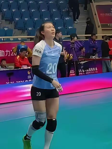 如果季后赛首战北京女排主场失利，劝天津女排队员们干万别哭，大过年的加班加点折腾了