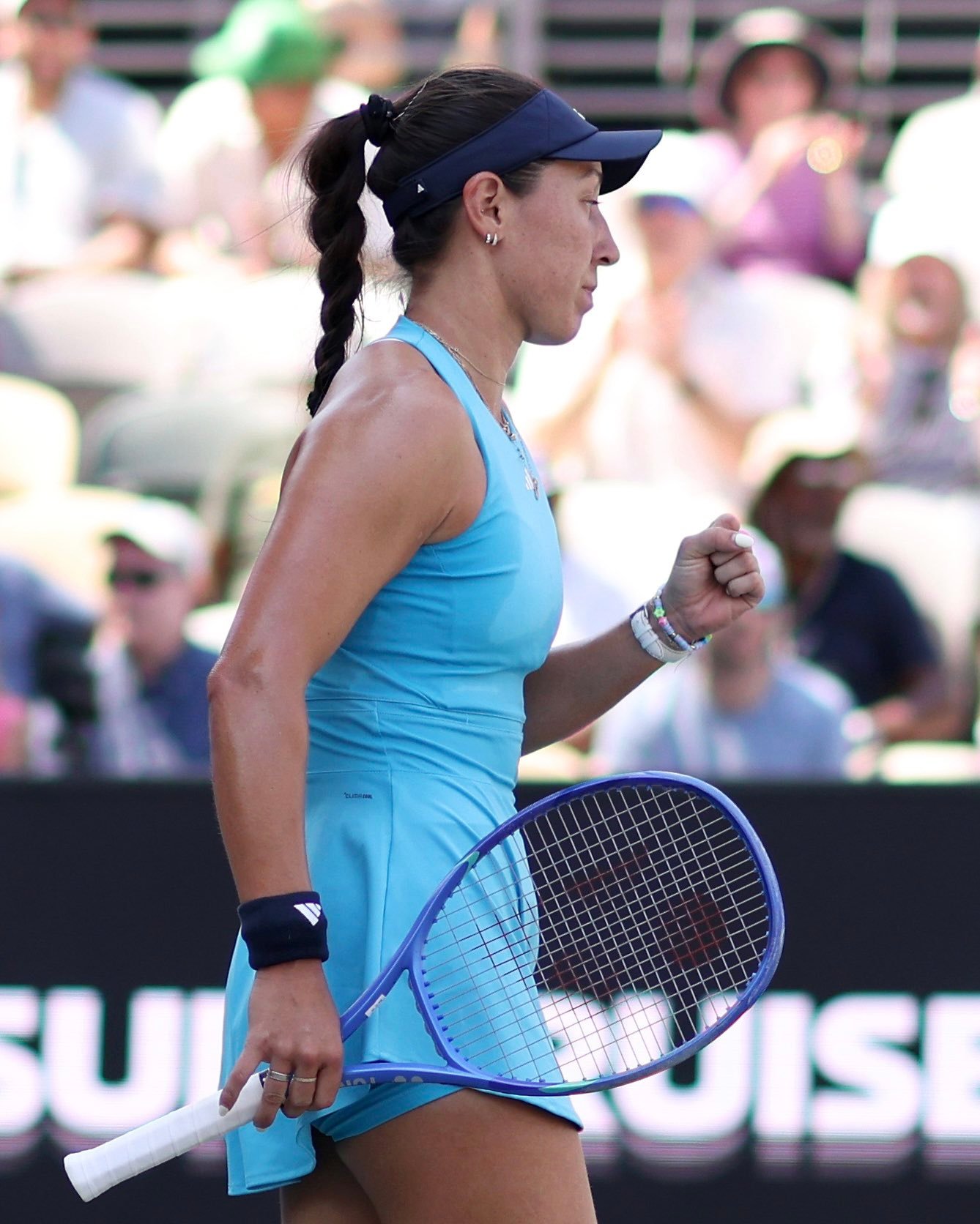 佩古拉鏖战晋级，解锁赛季20胜🙌WTA500查尔斯顿站第二轮，头号种子佩古拉经