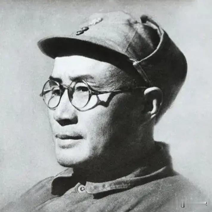 1942年，刘伯承在自己50岁生日时说：“我这一生，没有毛主席的领导，是成不了什