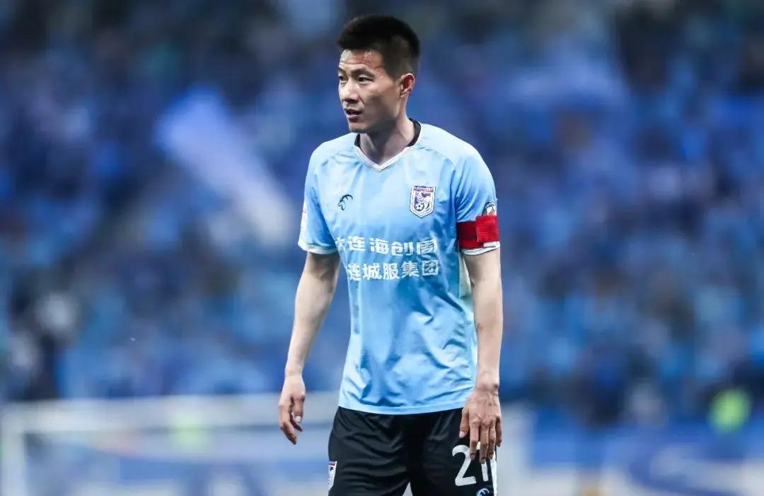 中超开门红？对手很强，大连英博客场拿分有难度，却不是没有一点机会。上海申花超过