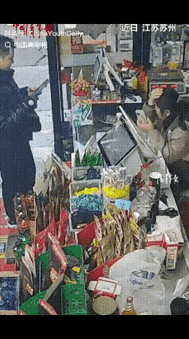 “这就是命？”苏州超市老板娘突然晕倒，15分钟心脏按压救命的事，真不是运气那么简