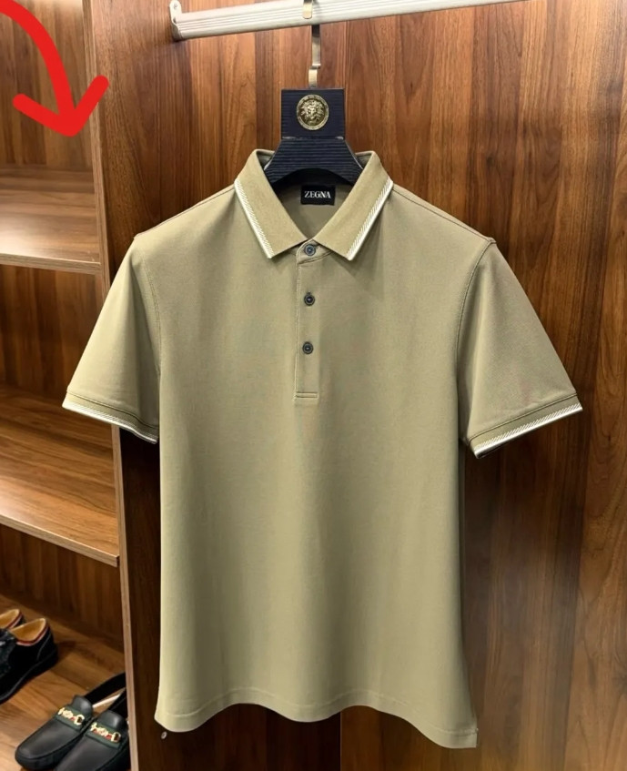 昨天，我弟买了件号称品牌的短袖，竟花了1500元。这啥面料啊，这么贵？我觉得