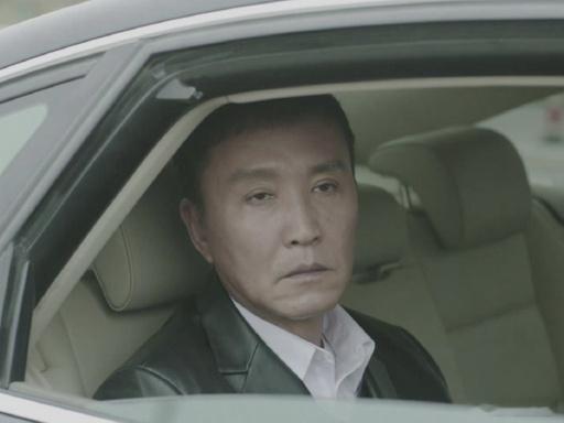 要笑喷了，看到一个评论。看到车载智能马桶，联想到的一个表情……