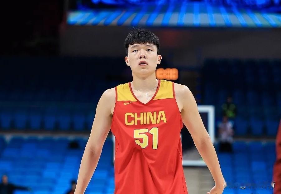 快回来吧！国家队表现好，常规赛才有上场机会！杨瀚森虽然在首轮第16顺位被开拓者
