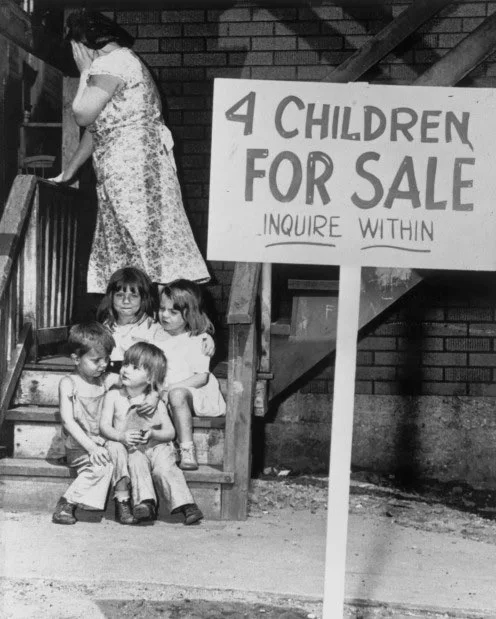 1948年，四个美国小孩在家门口被售卖！