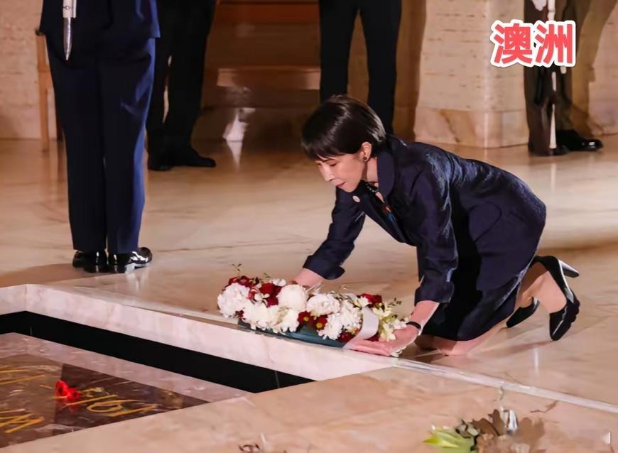 高市早苗即将访问韩国，韩国网民议论她会不会向韩国英烈献花。