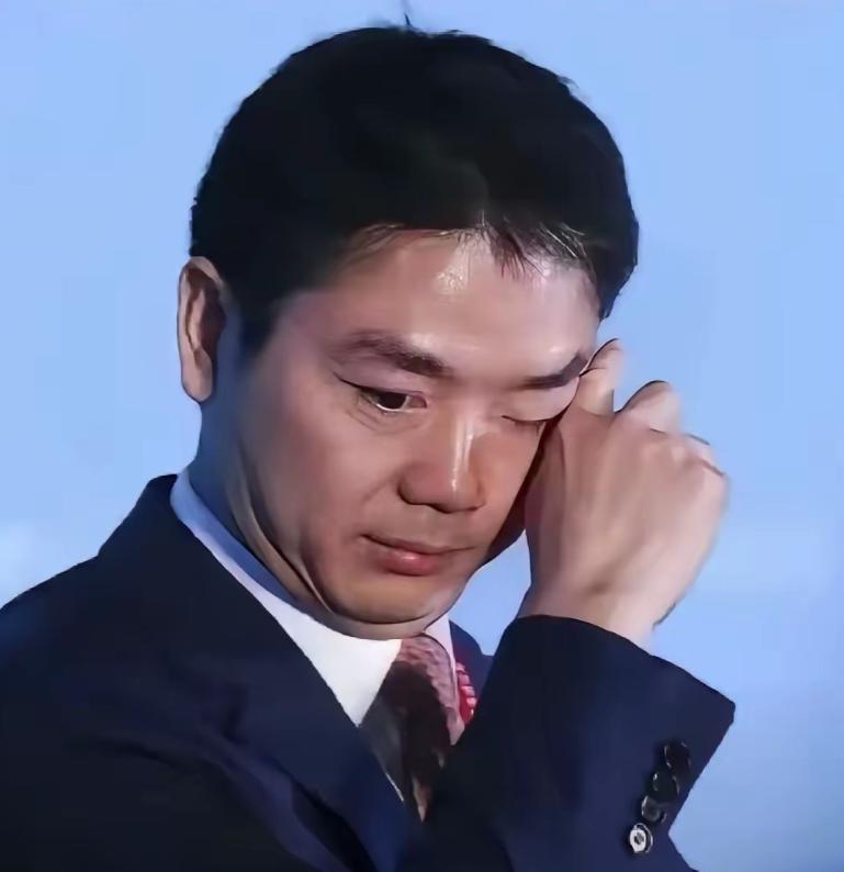 巴黎那帮毛贼估计肠子都悔青了，费大劲搬空京东仓库，结果偷回去一堆“电子板砖”！