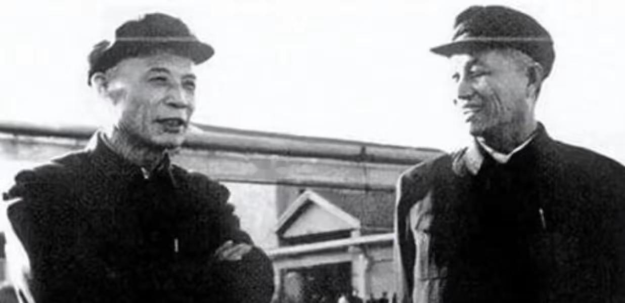 1978年民政部部长程子华回家，见警卫拦着个脏老头，走近一瞧当场失控，这哪里是乞