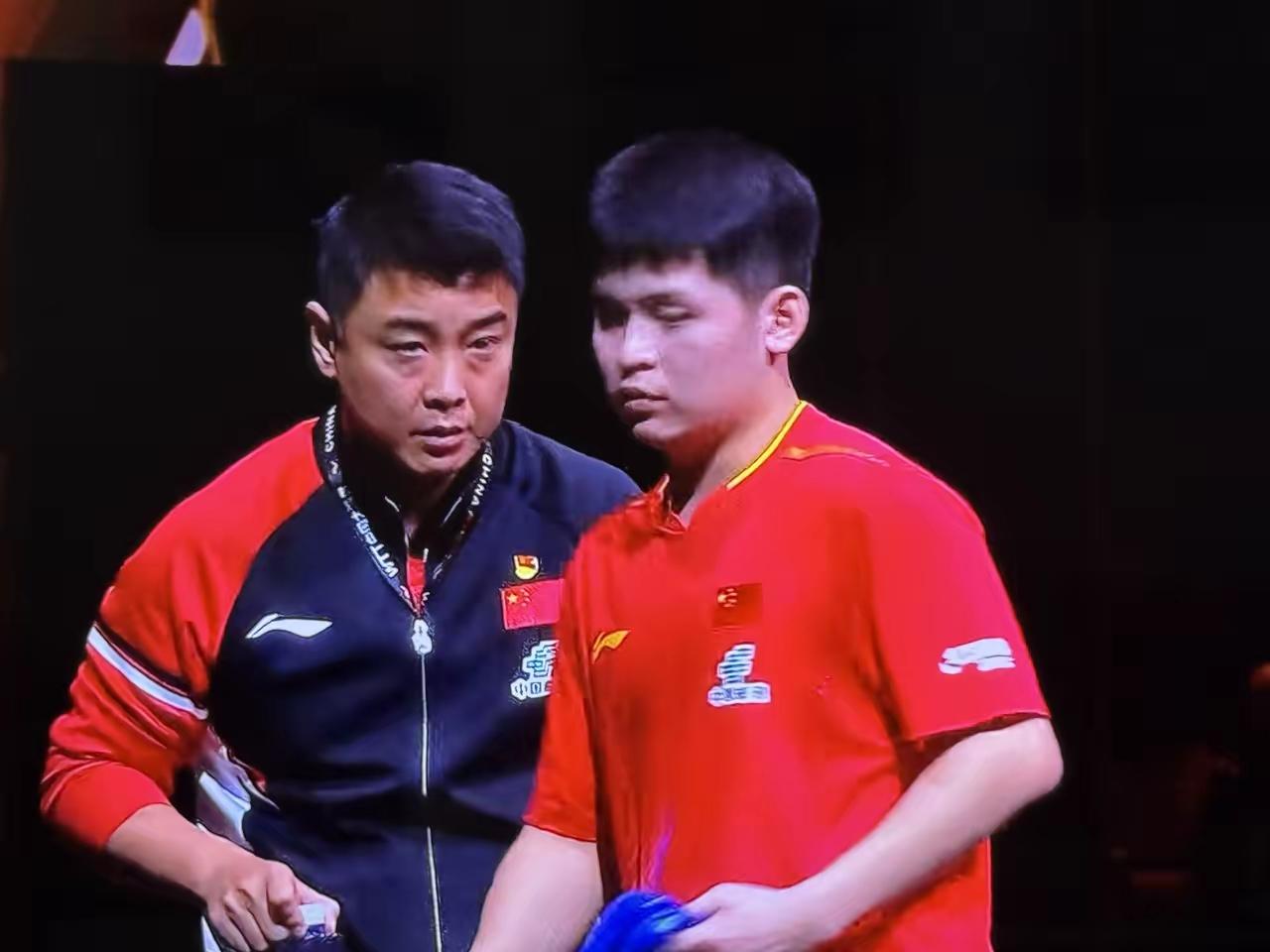 林诗栋这波太狠了！4-0横扫宇田幸矢，直接零封闯进男单半决赛，看得人热血沸腾