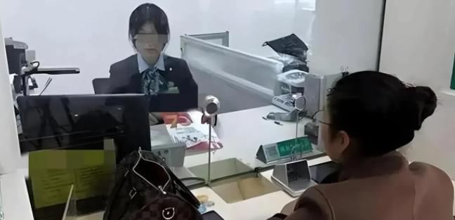 “不能成为一言堂！”贵阳一女子在母亲去世后发现存折有4万余元，但银行声称余额为零