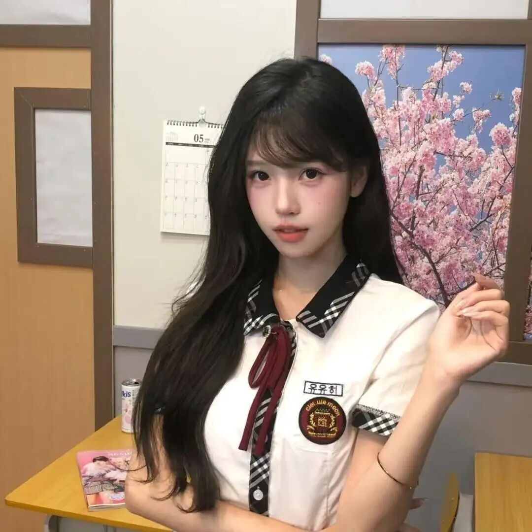 𝗪𝗲𝗖𝗵𝗮𝘁头像​​​‖女生头像‖氛围感‖优质女头‖小众高级​​