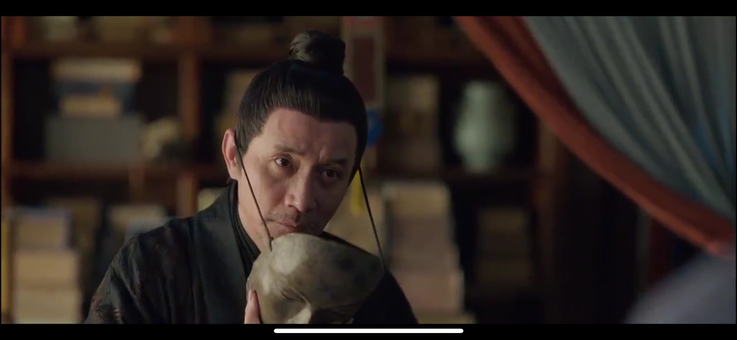 看到第34集最后几秒钟才揭晓面具人的身份，好怕这集忽然结束，把悬念留在下一集，还