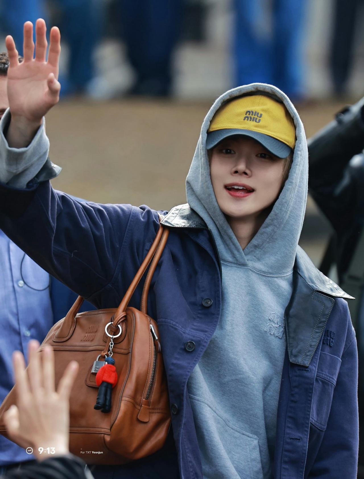 我们家tty小手办都能去参加的秀有的人没有被邀请只能在家里急的直跳呀