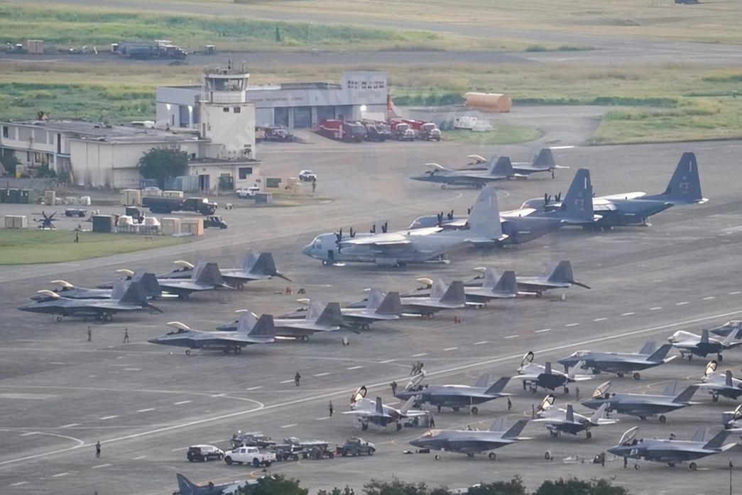 难怪美军在委内瑞拉长驱直入，中俄雷达全都停止搜索，这一幕令人唏嘘！从这次三角