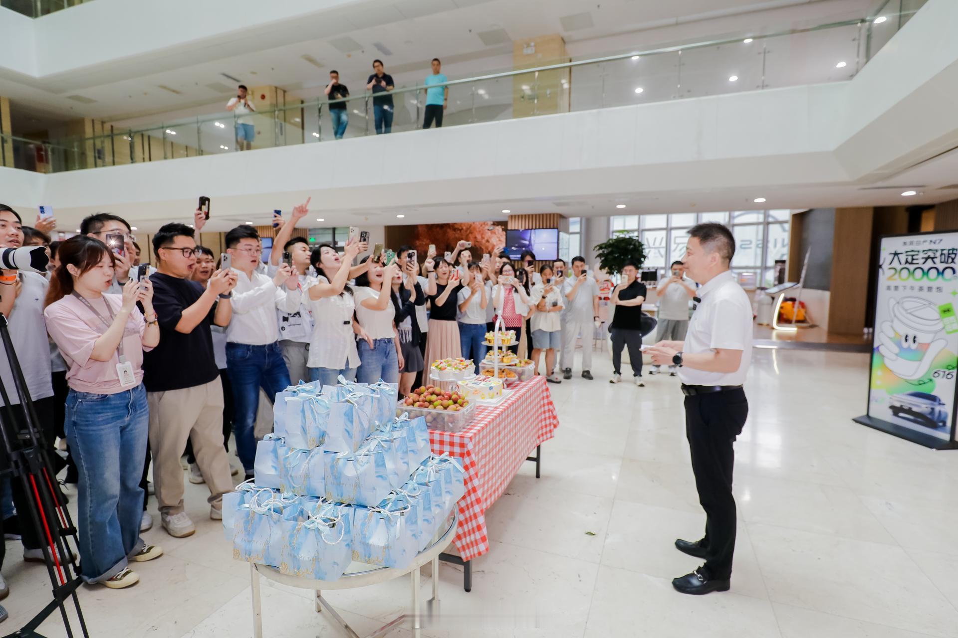 真没想到，仅仅用了50天，日产N7大定破20000台了！东风日产厂庆之际，以