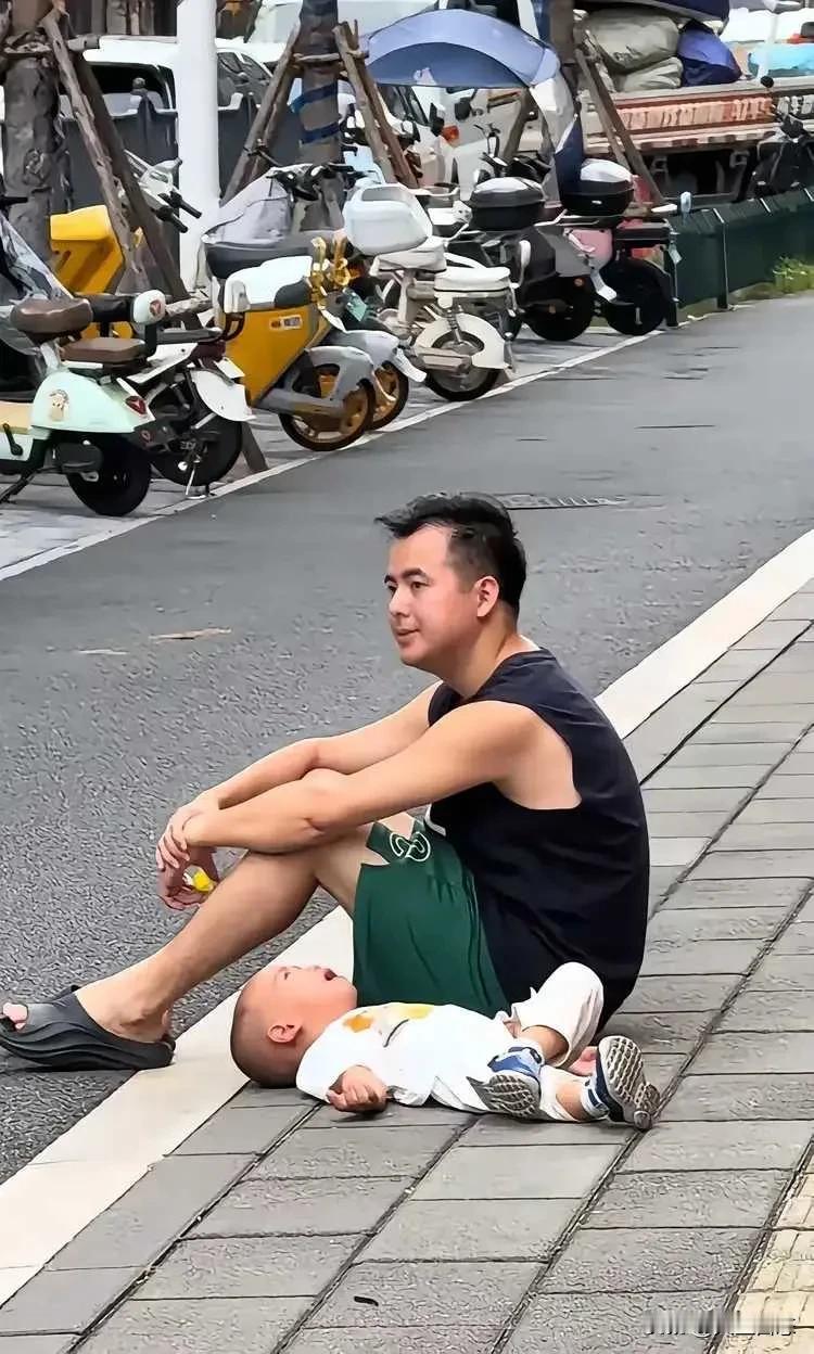 老婆你快回来吧，孩子不能没有妈妈！我已经想尽各种办法做一个称职的好父亲，