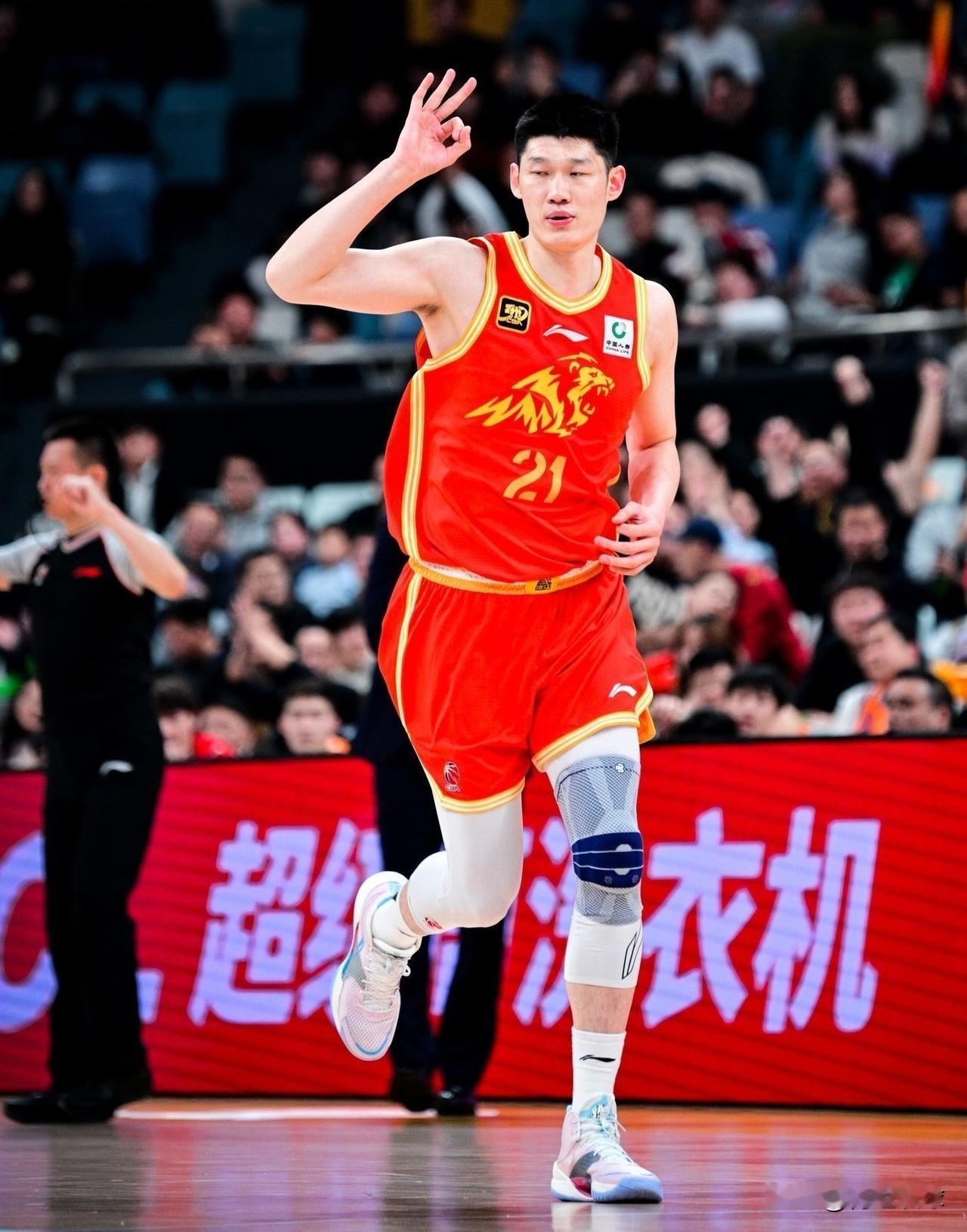 CBA联赛常规赛第一阶段结束，广厦队队内数据王一览：01、得分王：胡金秋，3