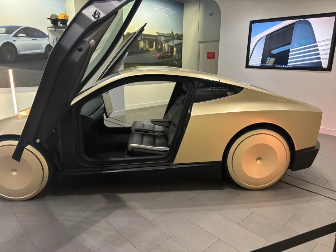 特斯拉拿到Robotaxi首张许可证,正式运营共需6张