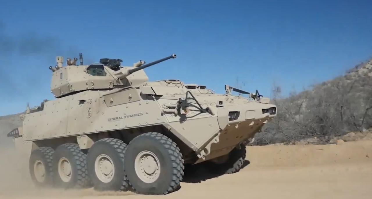 美国通用动力公司LAV装甲车上、集成在挪威康斯伯格公司MCT-30遥控炮塔上的M