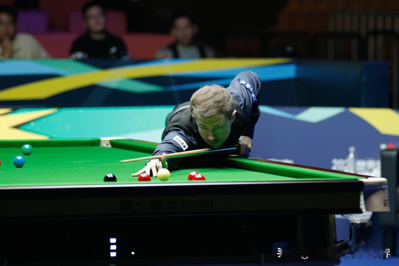 利索夫斯基击败奥沙利文赛后采访：“我当时快晕过去了，后面几次关键时刻我运气不错。