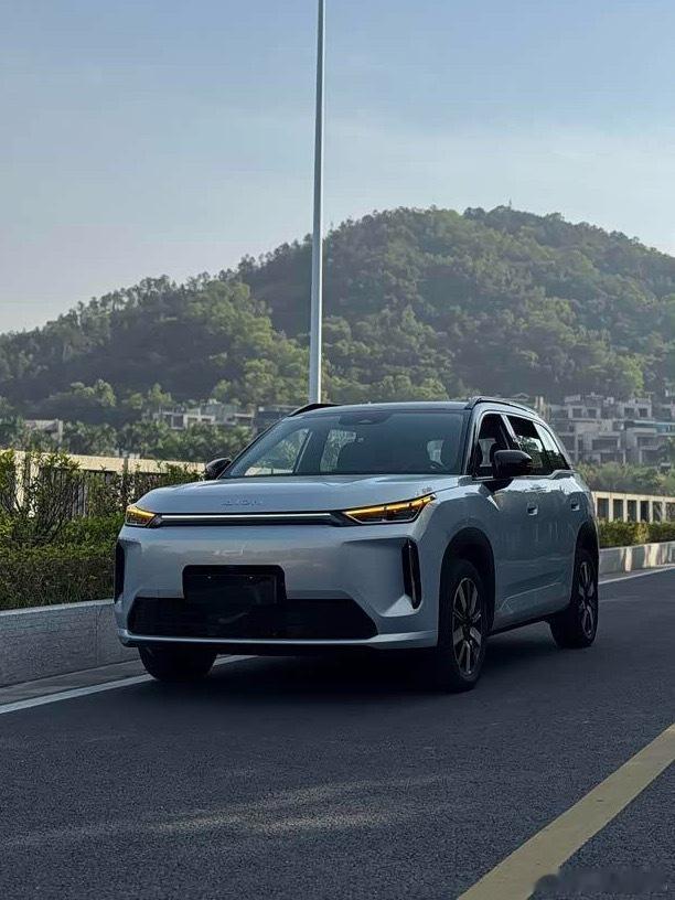 2027款埃安i60今天上市，两个参数最抢眼，综合续航1738km，192线激光
